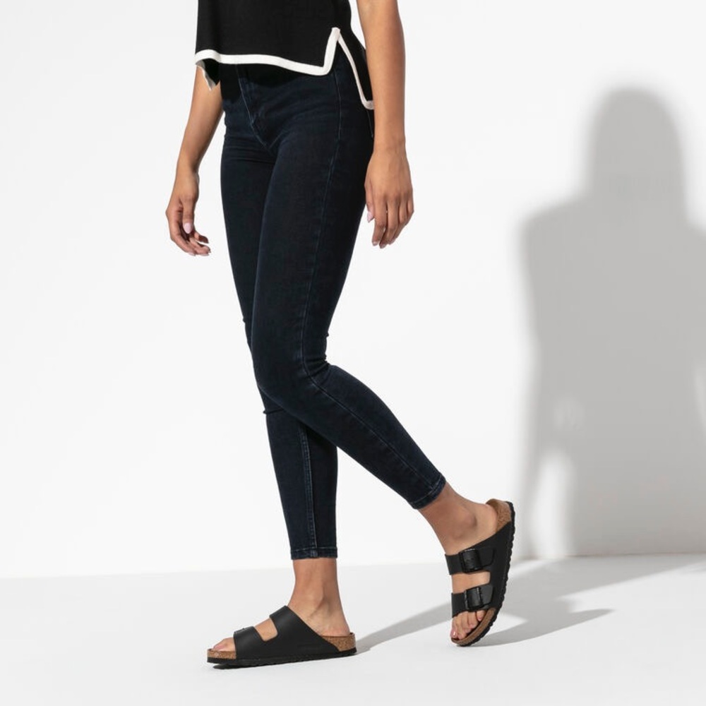 Birkenstock Arizona Sandal’s - Women 10/Men 8